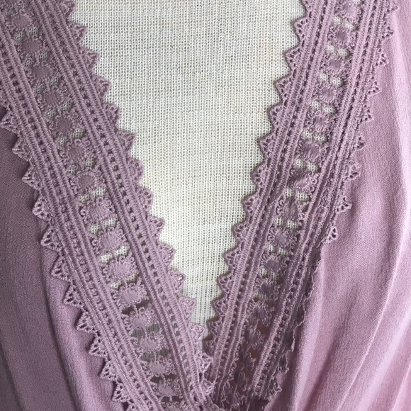 Charlotte Russe faux wrap top Blush pink large - Picture 4 of 7